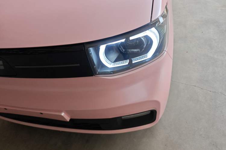 Used Wuling Hongguang MINIEV 2022 Macaron Premium Model – Lithium Iron Phosphate Left Front Headlight