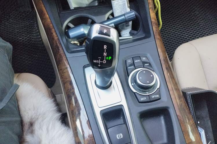 Used BMW X5 2011 xDrive35i Luxury Model
