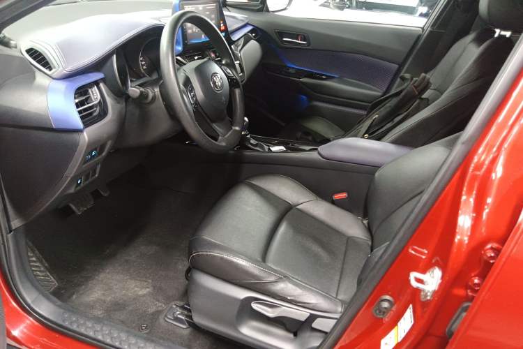 Used Toyota C-HR 2018 2.0L Leading with Sunroof China V Standard