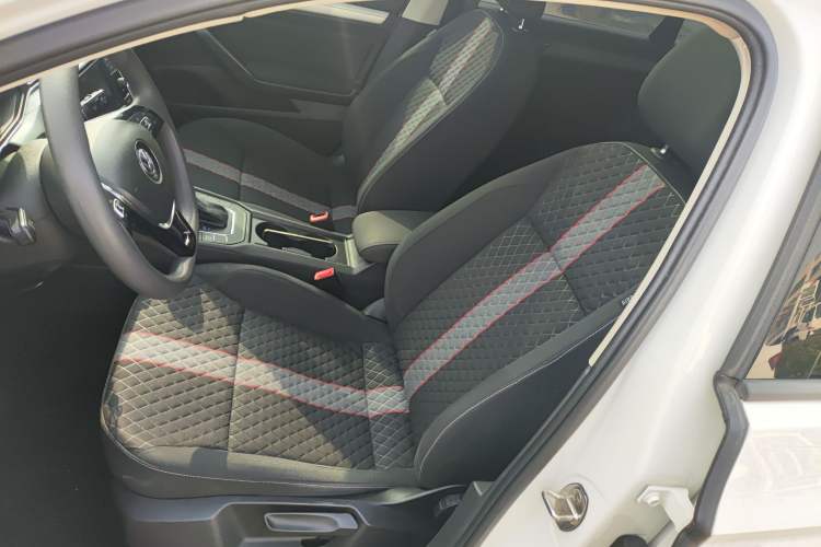 Used Volkswagen Lamando 2021 230TSI DSG Fashion Edition
