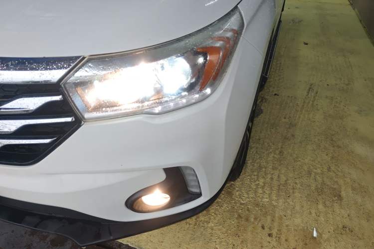 Used GAC Trumpchi GS4 2015 200T G-DCT Luxury Edition Left Front Headlight