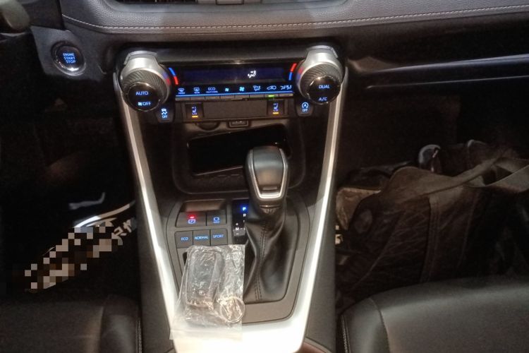 Used Toyota RAV4 2022 2.0L CVT Two-Wheel Drive Fashion Plus Edition