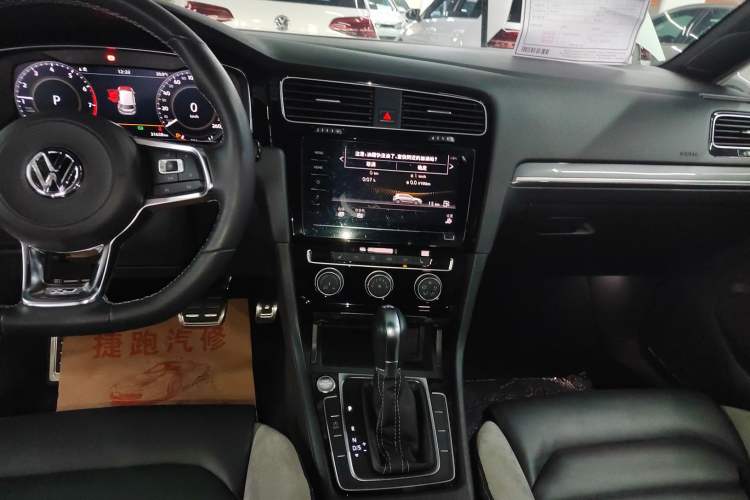 Used Volkswagen Golf 2020 Charming Edition 280TSI DSG R-Line