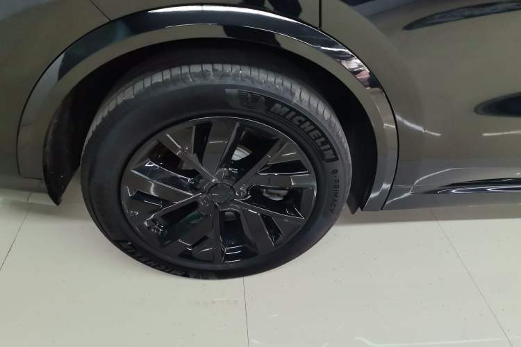 Used Li Auto L8 2023 Pro Model