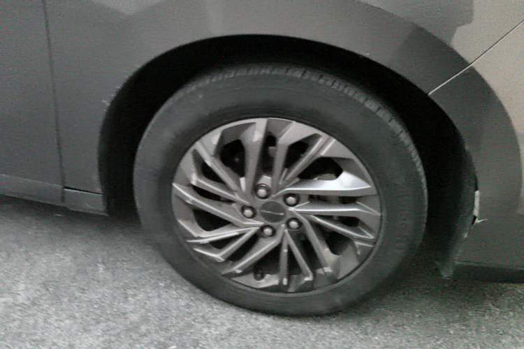 Used SAIC MAXUS EUNIQ 5 2020 1.3T PLUG-IN Luxury Edition
