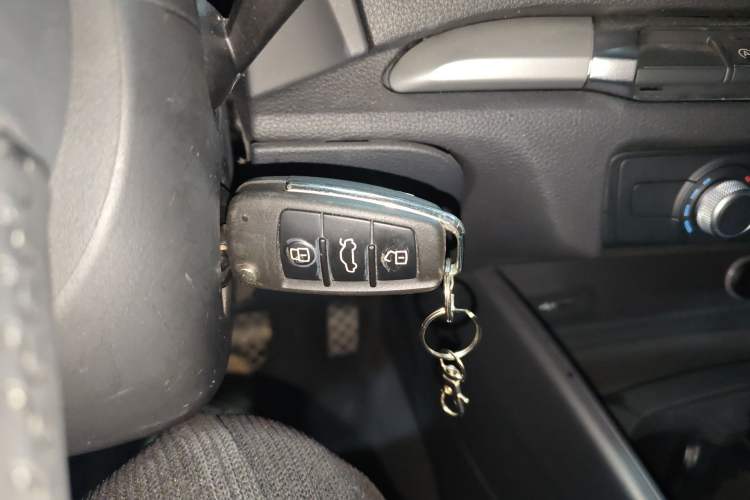 Used Audi A3 2020 Restyled Sportback 35 TFSI Entry-Level China VI Emission Standard Vehicle Key