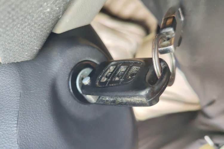 Used Hyundai Verna (older generation) 2014 1.4L Manual Smart GLS Trim