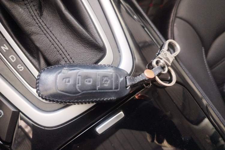 Used Ford Edge 2016 EcoBoost 245 Two-Wheel-Drive Titanium 7-Seater