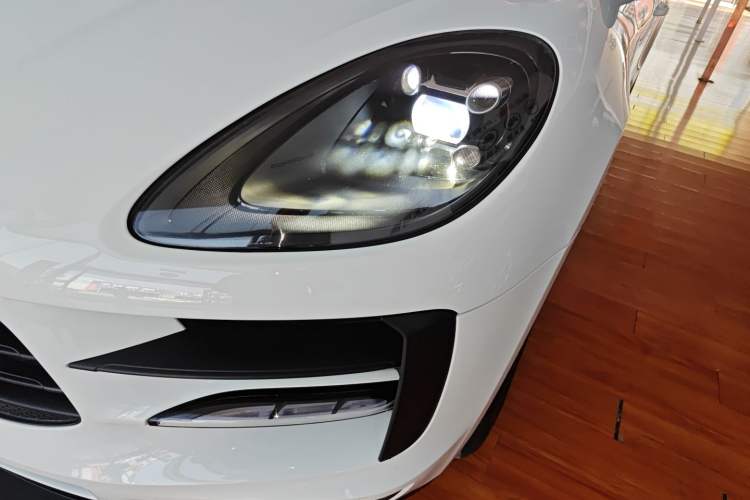 Used Porsche Macan 2020 Macan 2.0T