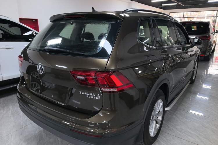 Used Volkswagen Tiguan L 2017 330TSI Automatic Two-Wheel Drive Luxury Edition
