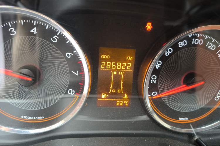 Used Chevrolet Sail 2015 Sail 3 1.3L Manual Warm Edition
