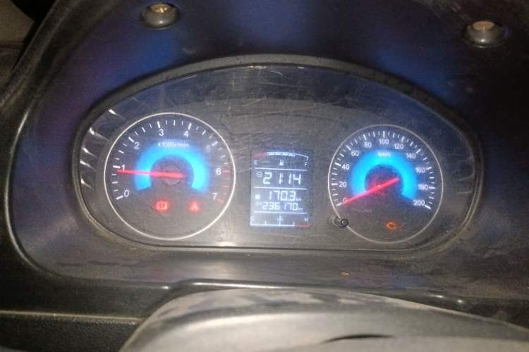 Used Dongfeng Fengon 330 2014 1.5L Manual Utility Version DK15
