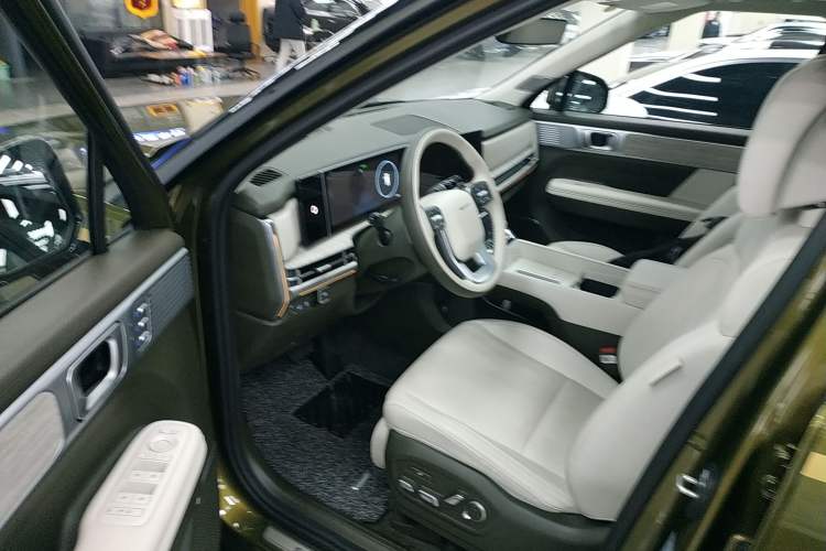 Used Hyundai Santa Fe 2024 2.0T Connoisseur Ultra
