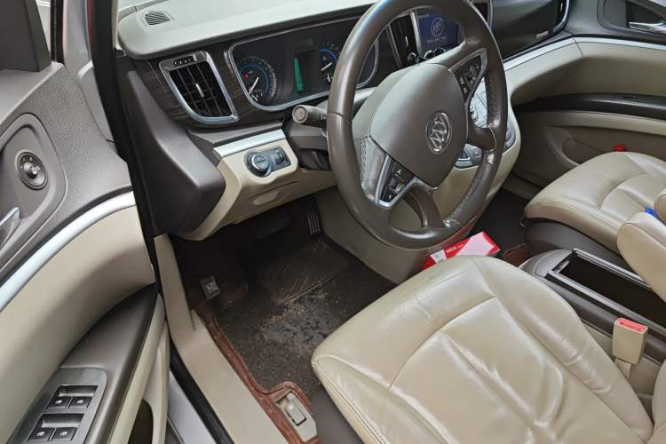 Used Buick GL8 2013 3.0L GT Luxury Business Haoya Edition