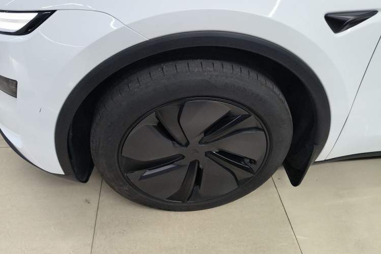 Used Tesla Model Y 2025 Rear-Wheel Drive First Edition
