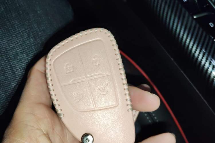 Used Buick Envision 2023 Encore S GS Four-Wheel Drive Sport Model Vehicle Key