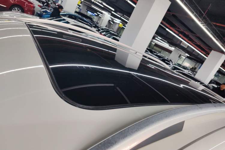 Used Volkswagen Tiguan L 2013 1.8TSI Automatic Two-Wheel Drive Luxury Model
