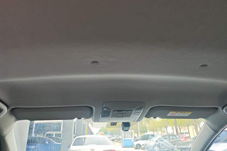 Used Toyota Wildlander 2022 2.0L CVT Two-Wheel Drive Leading Edition Headliner