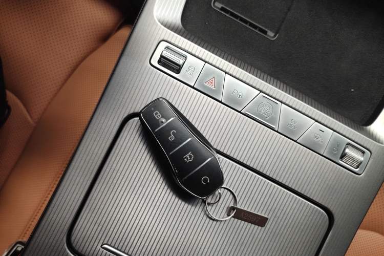 Used BYD Han L 2025 DM-p Four-Wheel-Drive LiDAR Flagship Model Vehicle Key