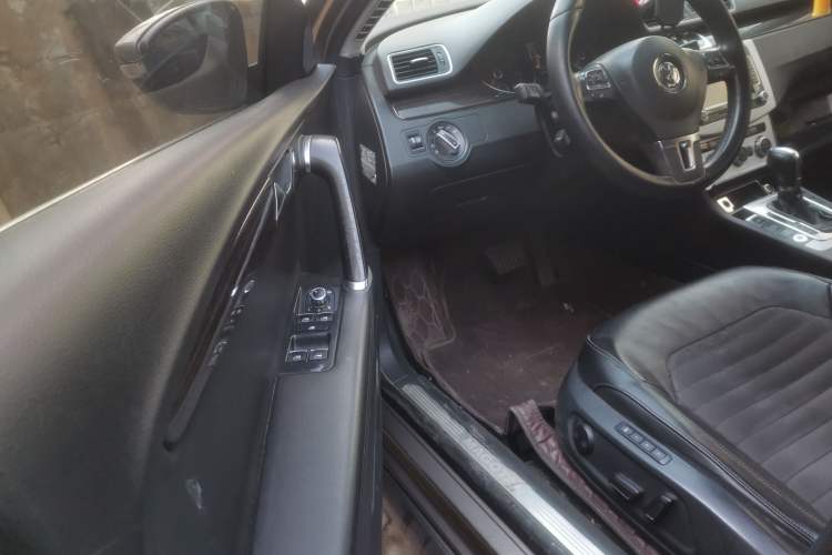 Used Volkswagen Magotan 2012 1.8TSI Prestige Model Driver Seat