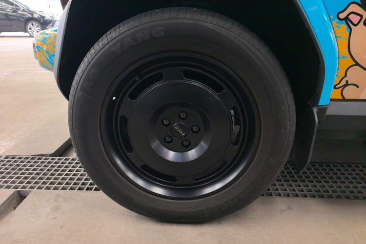 Used iCAR V23 2025 401 Two-Wheel Drive Intelligent Driving Version Left Front Wheel Hub