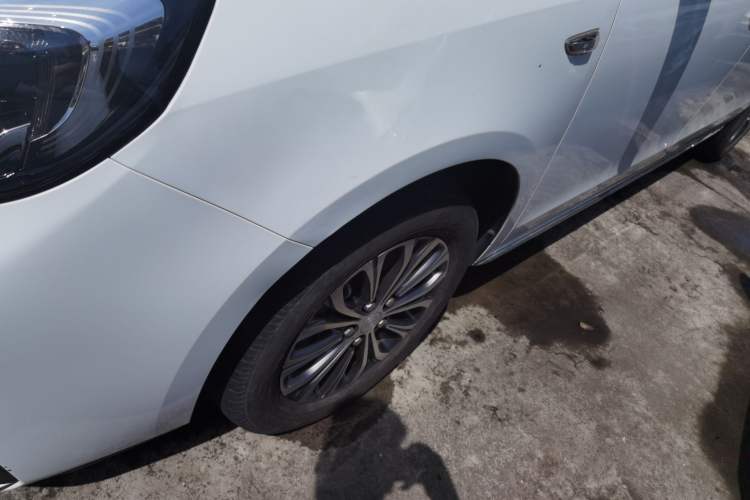 Used Buick GL8 2023 Land Executive Class Smart Enjoyment Model