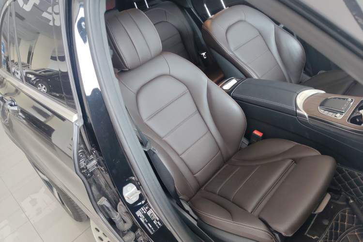 Used Mercedes-Benz GLC 2022 Refreshed GLC 300 L 4MATIC Dynamic Edition Prestige Version Right Front Seat