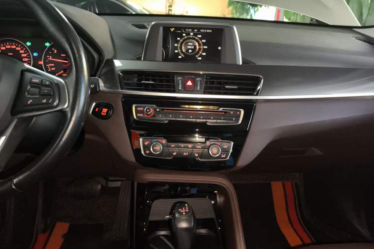 Used BMW X1 2016 sDrive20Li Luxury Model
