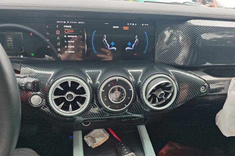 Used Tank 300 2021 City Edition 2.0T—Truly Stylish
