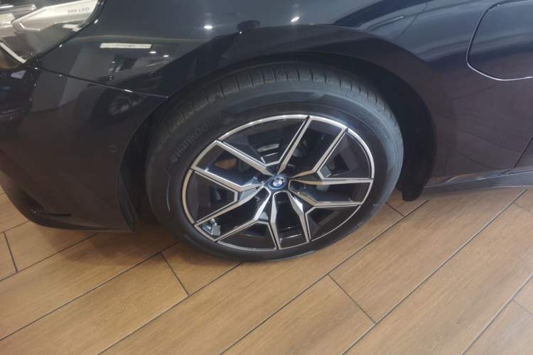 Used BMW i5 2025 eDrive 40L M Sport Package
