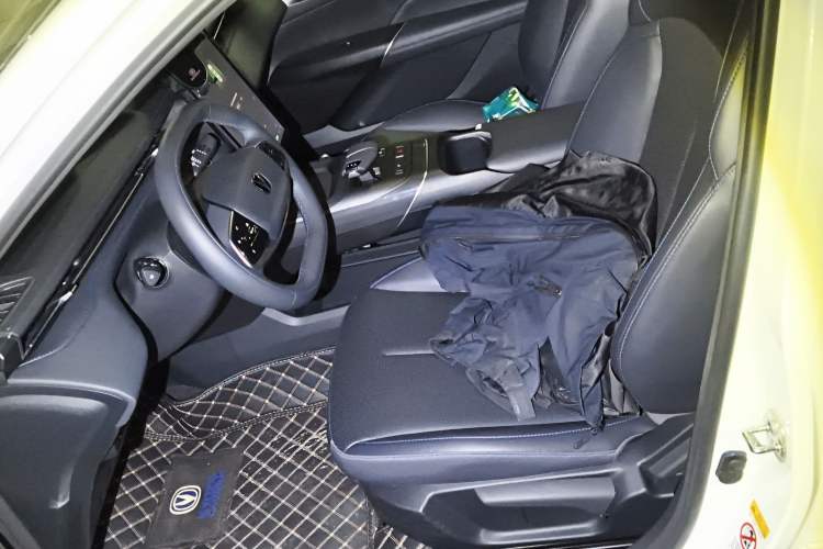 Used CHANGAN Eado DD 2023 Blue Whale NE 1.5T GDI DCT Luxury Edition