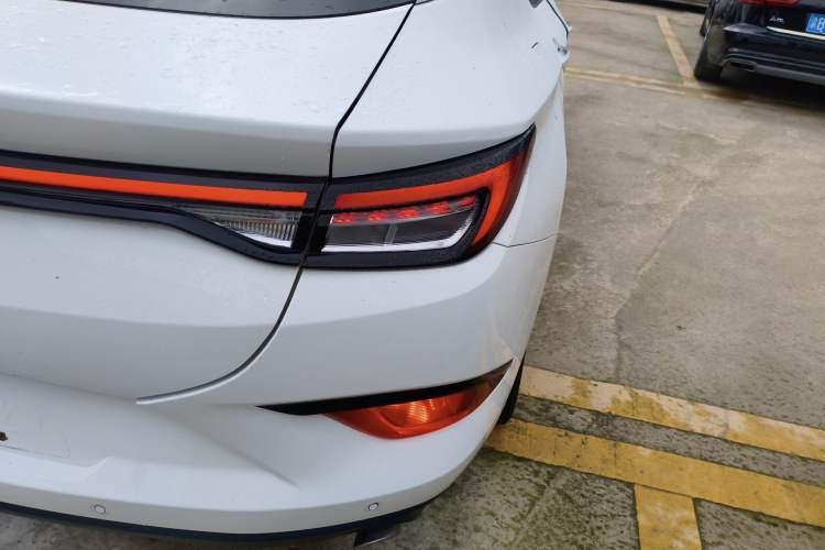 Used JAC Group J7 2020 1.5T CVT Dream Edition Exterior 3