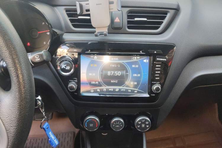 Used Kia K2 2015 Sedan 1.4L Automatic GLS Audio And AC Panel