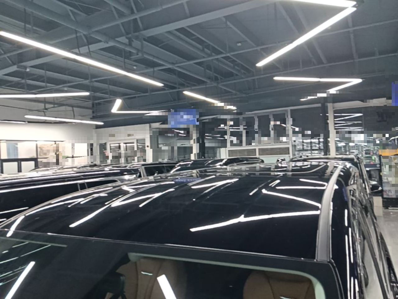 Hongqi HQ9 PHEV 2024 2.0T Four-Wheel Drive Business Edition — снимка 7