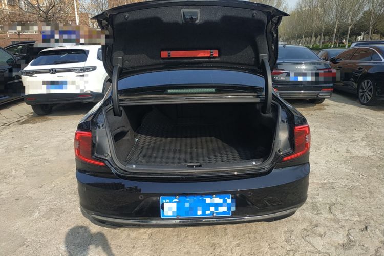 Used Volvo S90 2023 B5 Zhiyi Luxury Edition