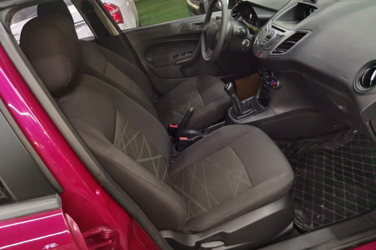 Used Ford Fiesta 2013 Sedan 1.5L Manual Fashion Edition