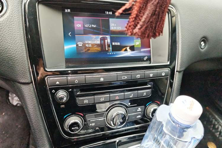 Used Jaguar XJ 2016 XJL 3.0 SC Two-Wheel-Drive Elegant Business Edition
