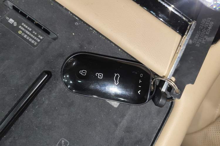 Used Hima AITO M7 2024 1.5T Rear-Drive Plus Version 5 Seats Interior 1