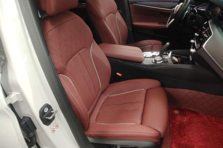 Used BMW 5 Series 2023 530Li Luxury Edition M Sport Package
