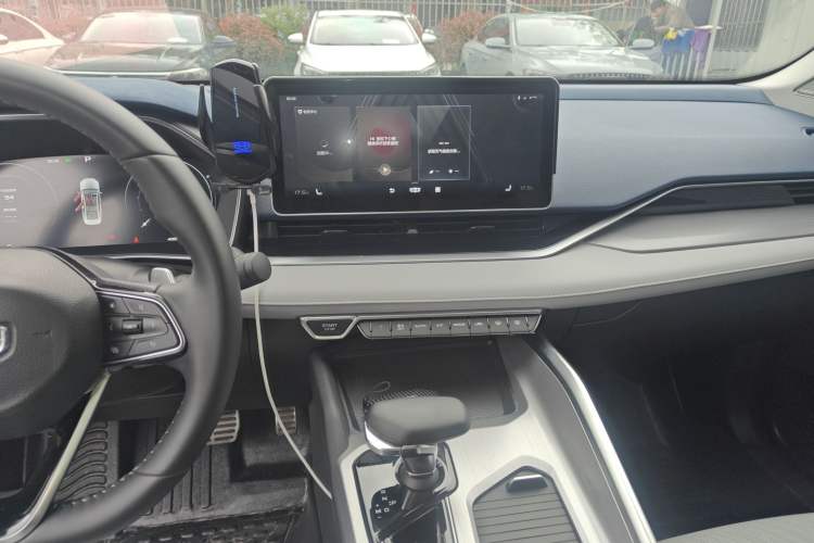 Used Geely Auto Preface 2021 Revised Version 2.0TD Luxury Edition Audio And AC Panel