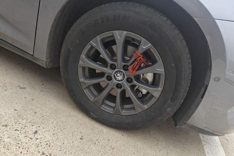 Used BYD Qin L 2025 DM-i Smart Drive 80KM Leading Model