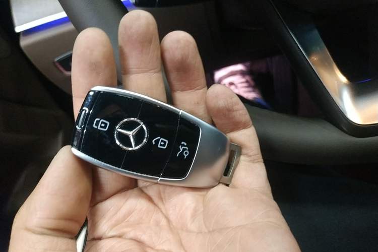 Used Mercedes-Benz E-Class 2016 E 200 L Vehicle Key