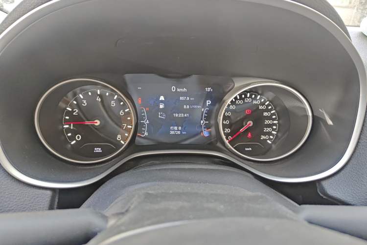 Used Jeep Compass 2017 200T Automatic Family Edition