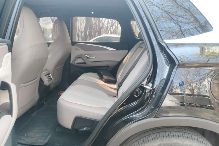 Used BYD Song Pro New Energy 2024 HONOR Edition DM-i 110KM Excellence Model Left Rear Seat