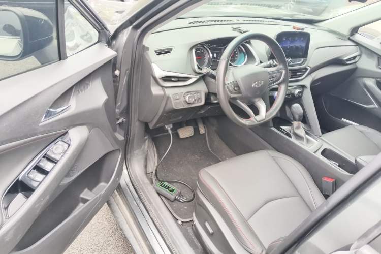 Used Chevrolet Orlando 2019 Redline 530T Automatic Enjoyment Version (5+2 Seating) China VI Driver Seat