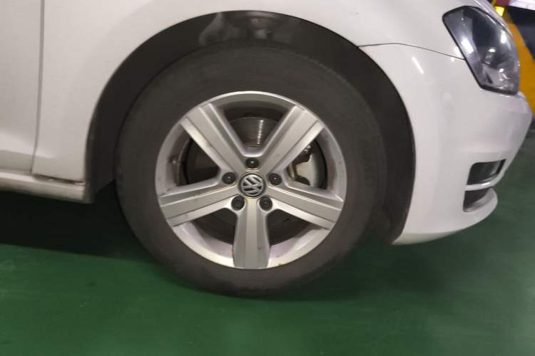 Used Volkswagen Golf 2017 230TSI Automatic Comfort Edition – Celebrating Milestone of One Million Units
