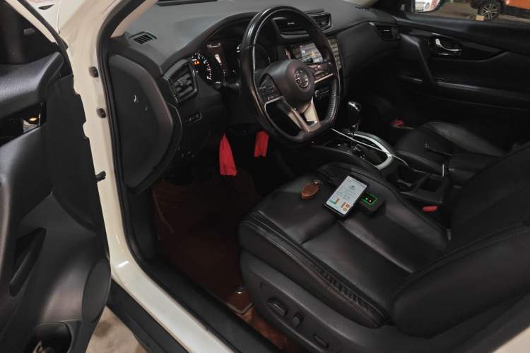 Used Nissan X-Trail 2019 2.0L CVT Smart Connect Comfort Edition 2WD Driver Seat