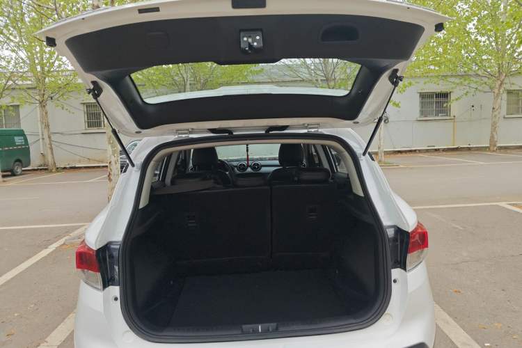 Used Soueast DX3 2019 1.5L Manual Luxury Model China VI Standard Trunk