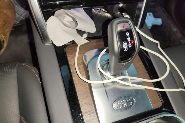 Used Land Rover Discovery Sport 2023 249 PS R-Dynamic HSE Luxury Custom Edition
