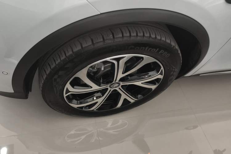 Used BYD Tang New Energy 2025 Intelligent Driving Version DM-i 115KM Flagship Edition Left Front Wheel Hub